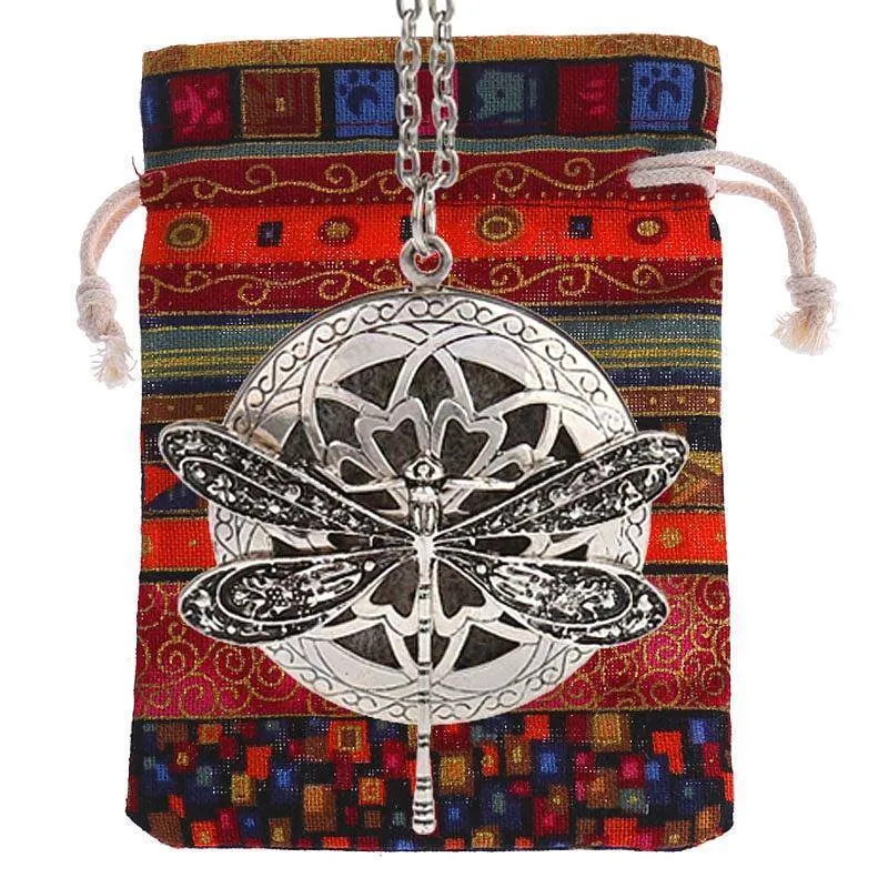 1pcs Aromatherapy Essential Oil Diffuser Ethnic Dragonfly Lockets