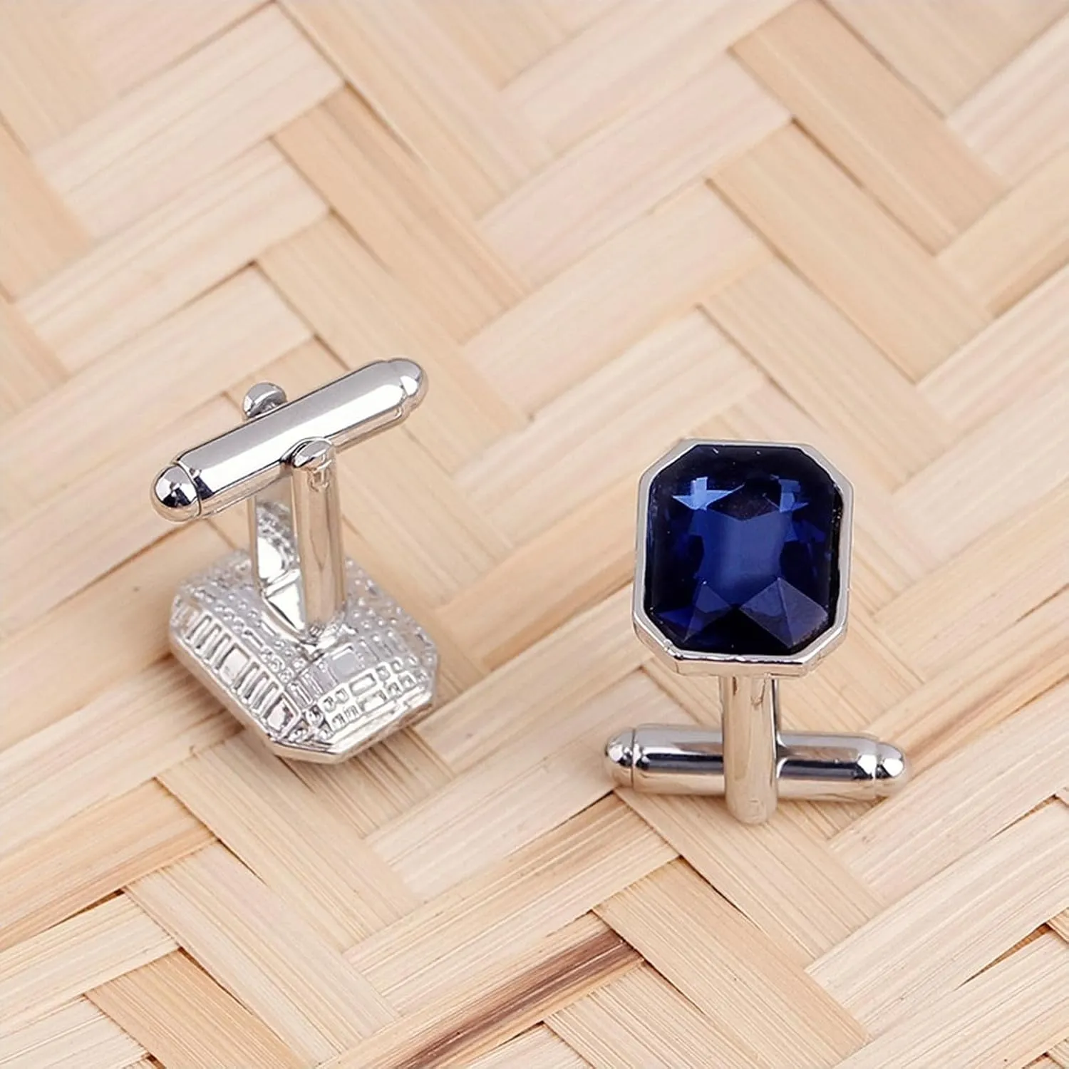 4 Pairs cufflinks set,la luen fashion Cufflinks set for men Women Tuxedo Shirt Studs Fits Business Wedding Party Jewelry Gift