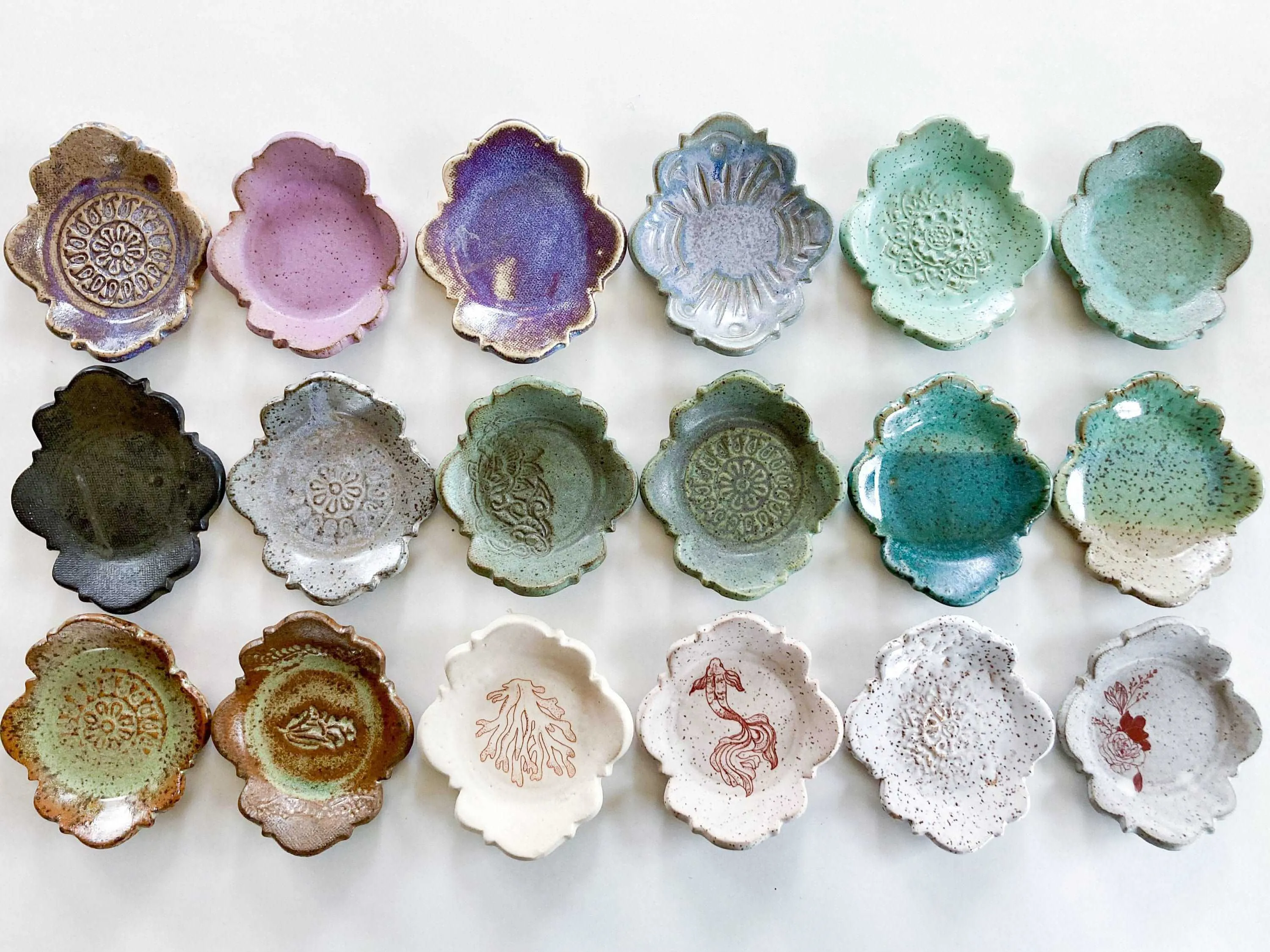 Ceramic jewelry dish | Pill dish