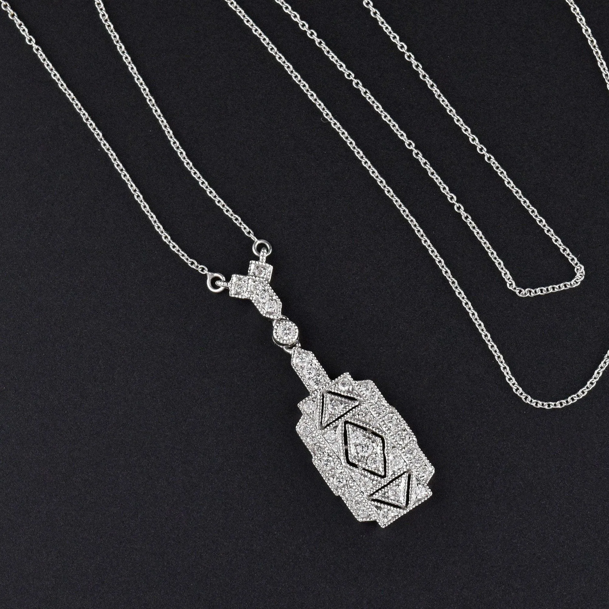 Fine 18K White Gold Art Deco Design Diamond Necklace
