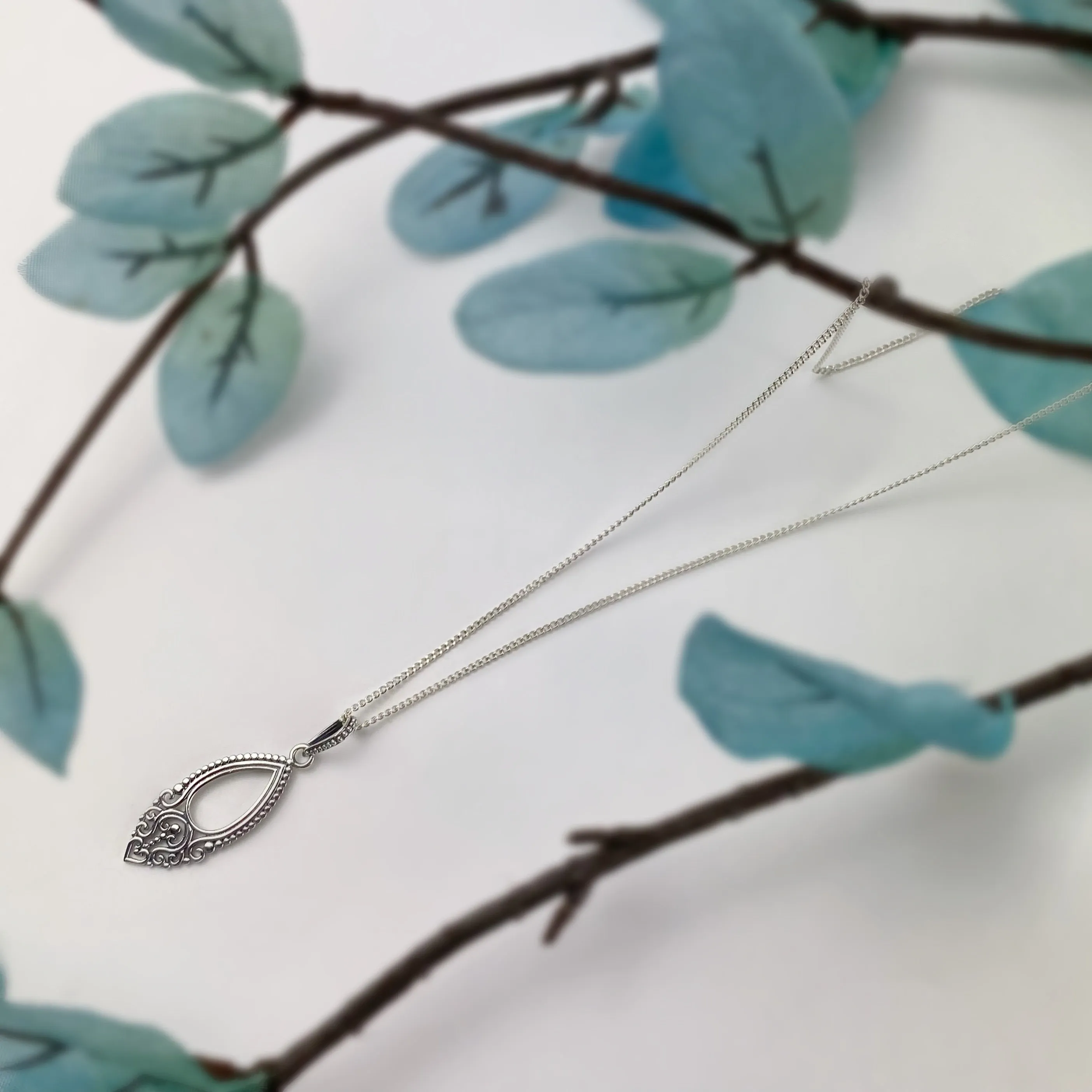 Iliyana Pendant - VP449