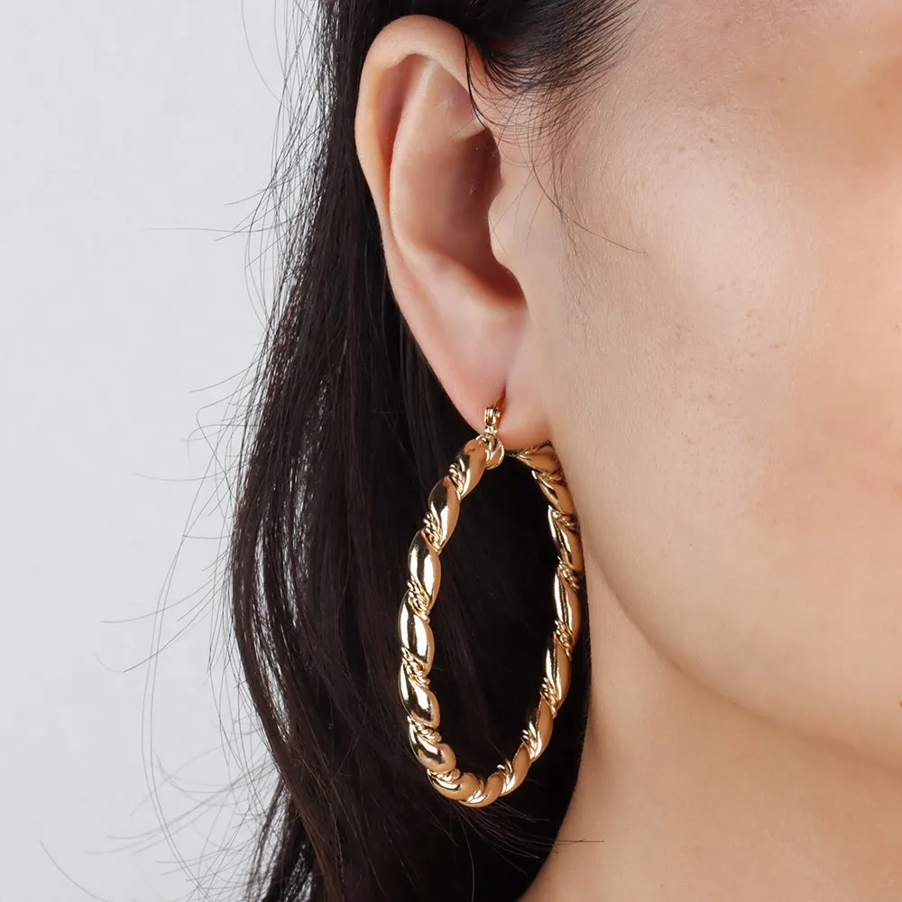 Large Twist Interwoven Hoops
