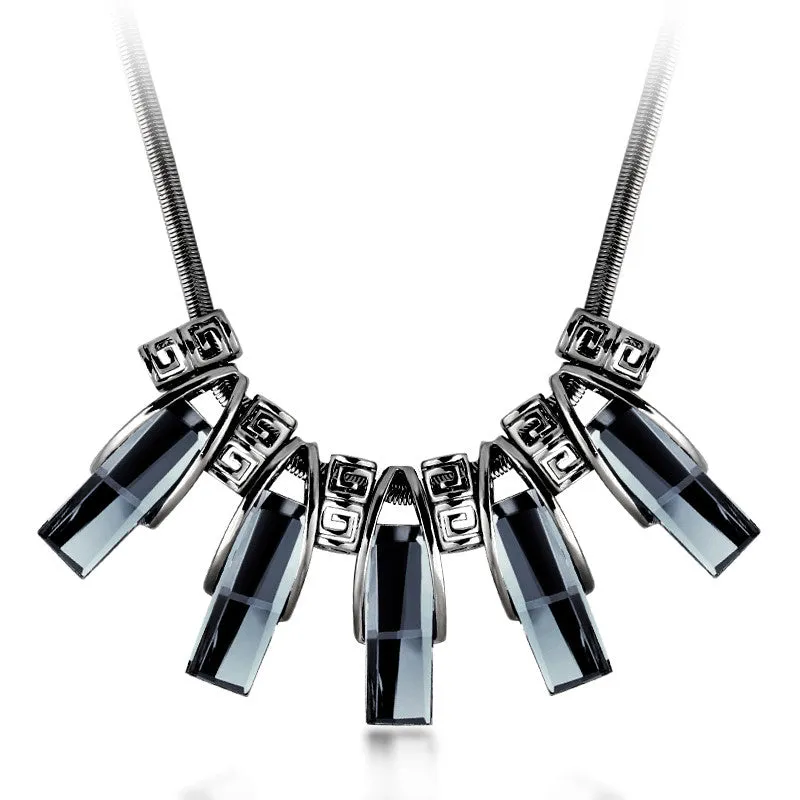 New Arrival Chokers Necklaces Vintage Jewelry Snake Chain Crystal Pendant Statement Necklace Fashion Necklaces For Women