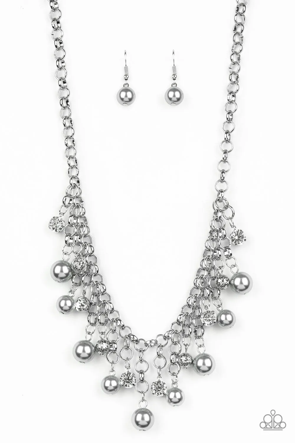 Paparazzi HEIR-headed - Silver Necklace